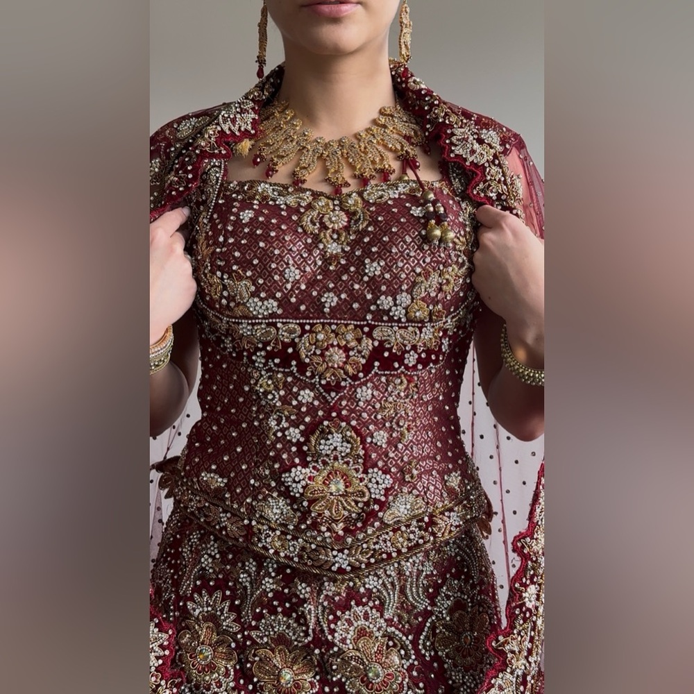 Hand-Embroidered Indian Lehenga Top (Choli) + Dupatta + Jewelry – Size S